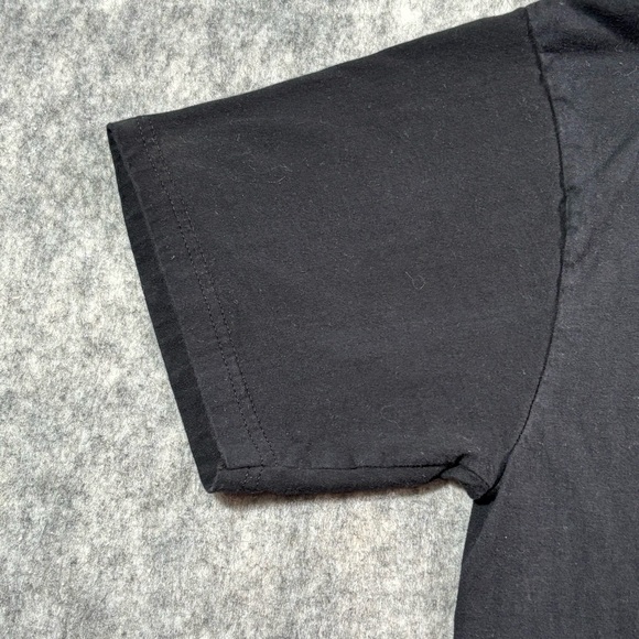 Metallica Cliff Burton Tribute Mens Black Short Sleeve T-Shirt Size LG‎ - Picture 6 of 11